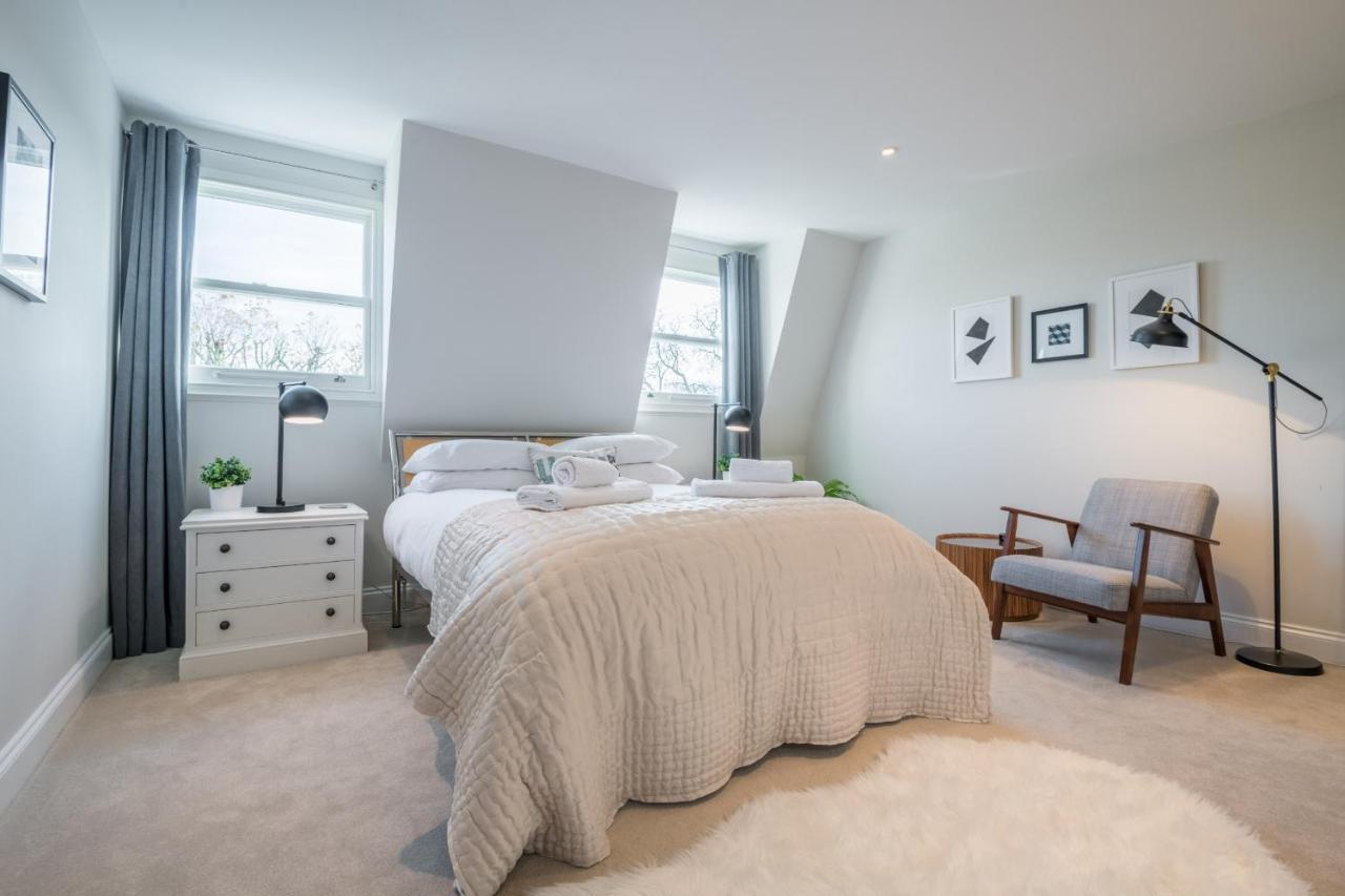 Breathtaking Putney Home With Gorgeous Garden Richmond  Esterno foto