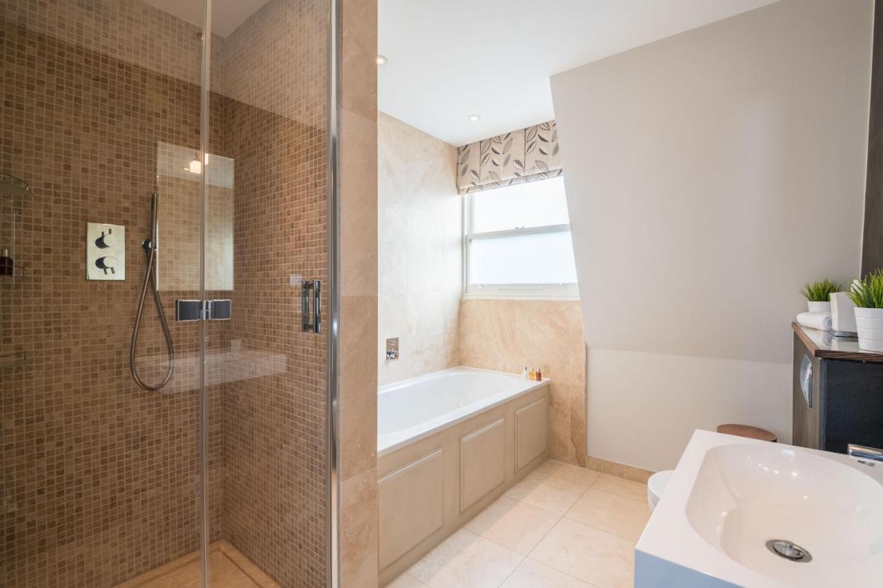 Breathtaking Putney Home With Gorgeous Garden Richmond  Esterno foto