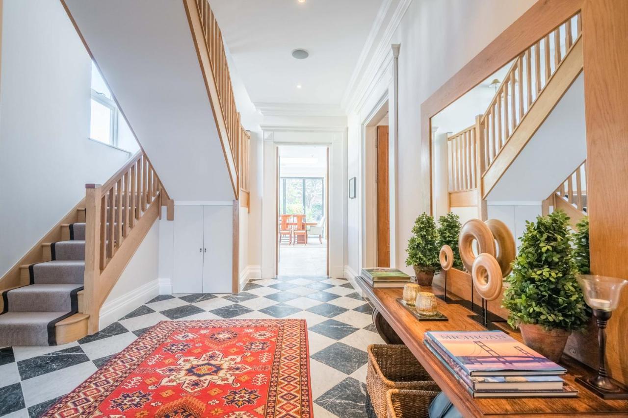 Breathtaking Putney Home With Gorgeous Garden Richmond  Esterno foto