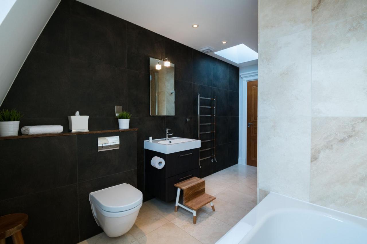 Breathtaking Putney Home With Gorgeous Garden Richmond  Esterno foto